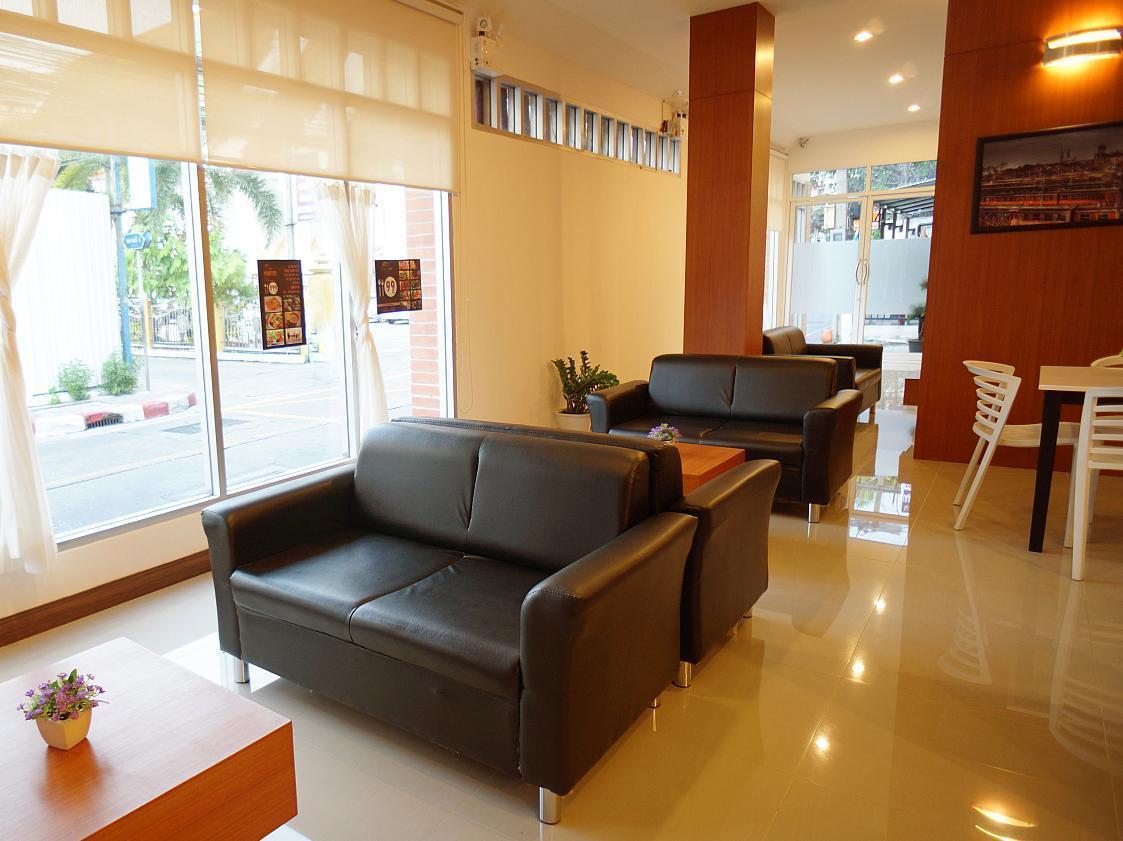 Expressotel By Ploenchit Hotel