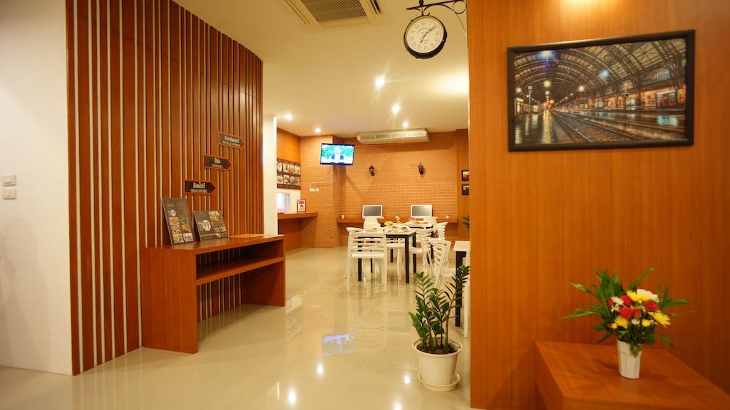 Expressotel By Ploenchit Hotel 3*