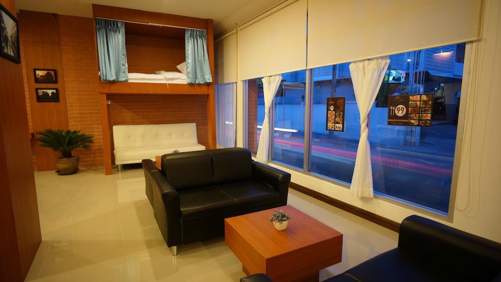 Expressotel By Ploenchit Hotel 3*