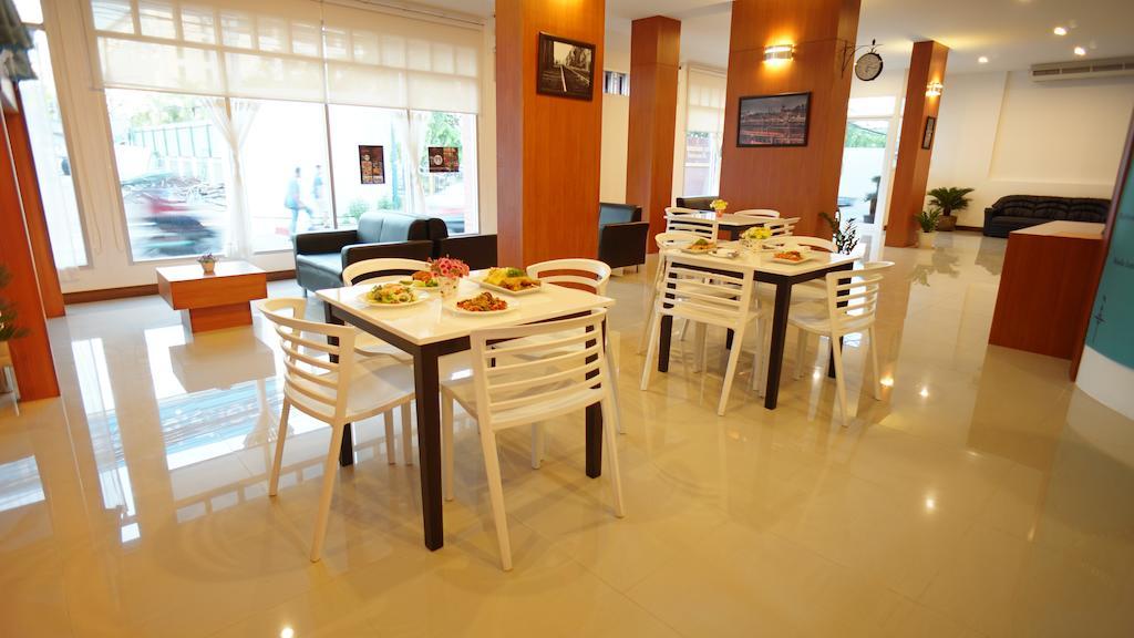 Expressotel By Ploenchit Hotel 3*
